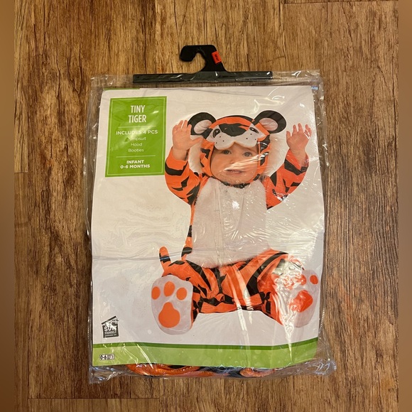 Other - Suit Yourself Tiny Tiger Halloween 4 piece Costume Infant Size 0-6 Months